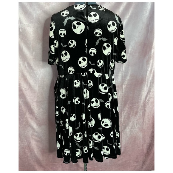 Torrid Disney NIGHTMARE BEFORE CHRISTMAS Mini Velvet Collared Dress NWT Size 4X - Picture 5 of 17